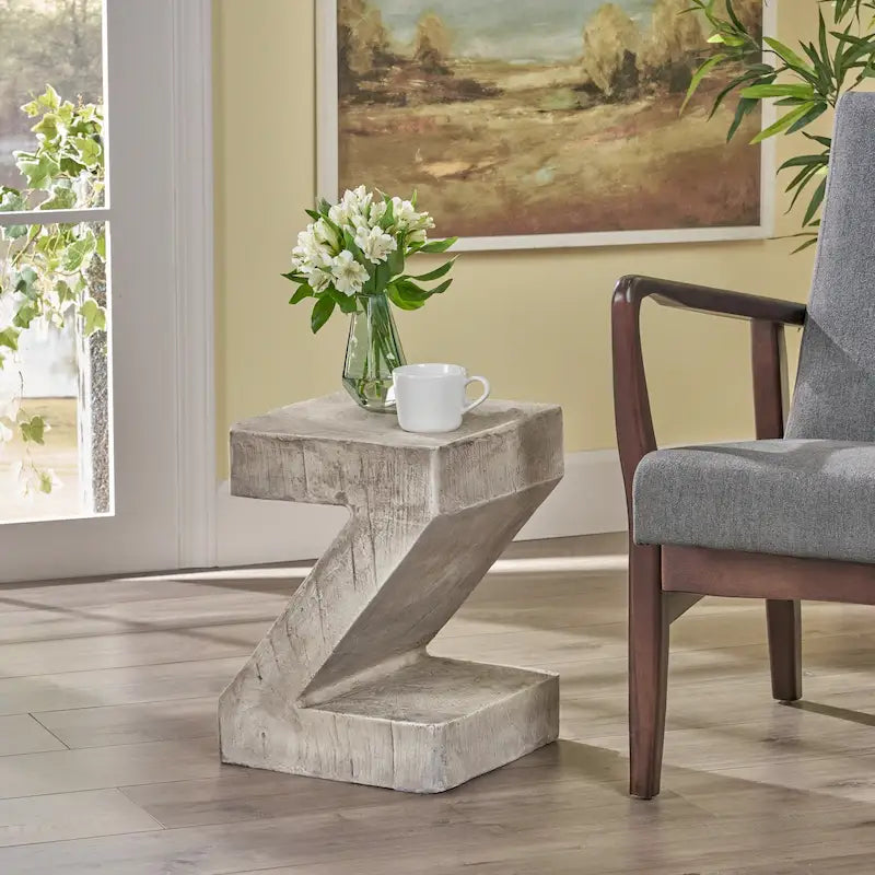 Table d'appoint en béton sculptural – Gris clair