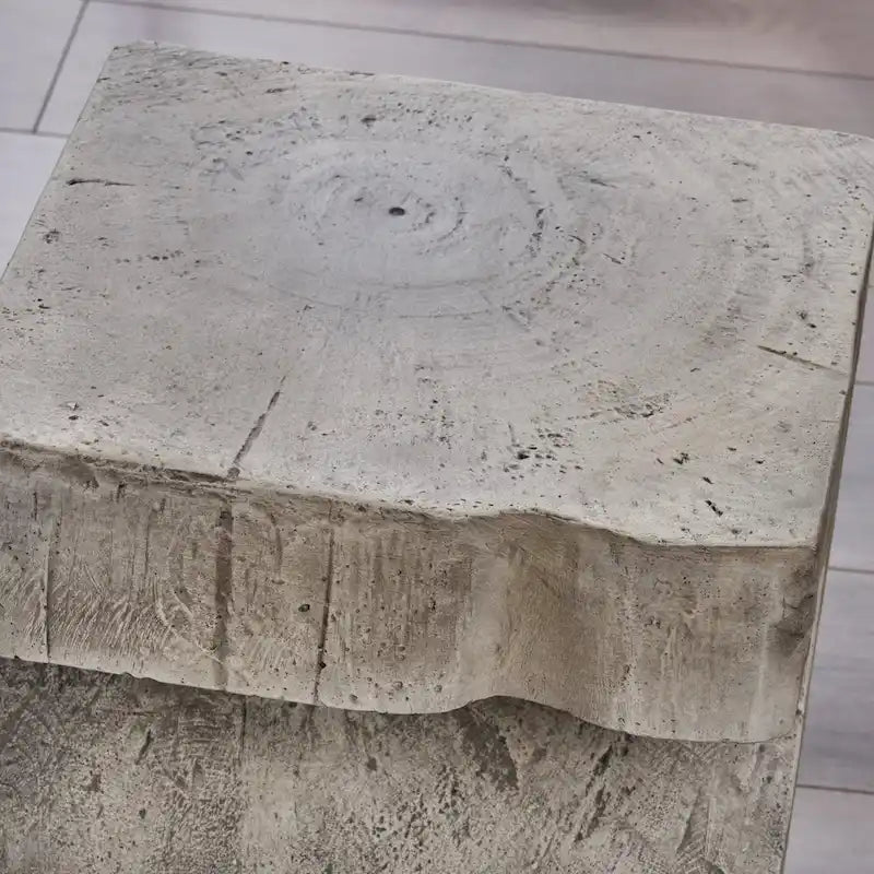 Table d'appoint en béton sculptural – Gris clair