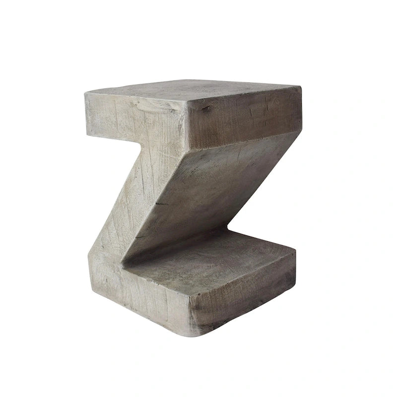 Table d'appoint en béton sculptural – Gris clair