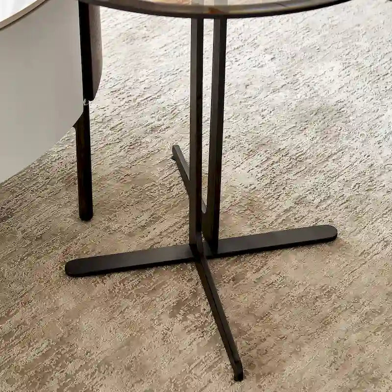 Table d'appoint ronde avec plateau en verre et base en métal