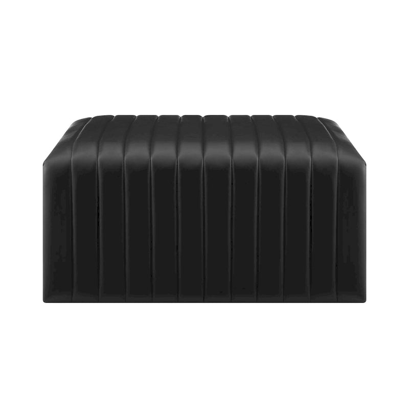 Table basse fer à cheval avec capitonnage cannelé